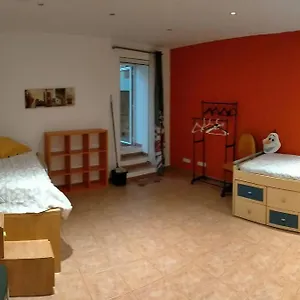 Preciosa Casa De 2 Pisos A 50 Metros De La Playa Сasa de vacaciones Canyet de Mar